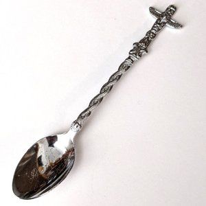 Vintage BANFF Collectible Spoon Totem Pole Metal Art Canada Canadiana Alberta